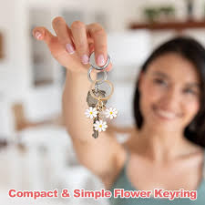 Cosysparks Daisy Blumen Schlüsselanhänger Charms, 2 Pcs schlüsselanhänger  blume Blume Daisy Schlüssel Charm Daisy Blume Schlüssel Anhänger für Frauen  Mädchen Geschenke Geldbörse Tasche Zubehör : Amazon.de: Fashion