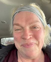 Janelle Brown Starts Flower Farm in North Carolina