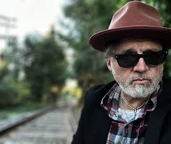 Another Friday night at Aptos St. BBQ, another deep dip into the ol'  song-bag! Among the rarities that came out this time around: Dancing at  Home Tonight: Outside of recording this for