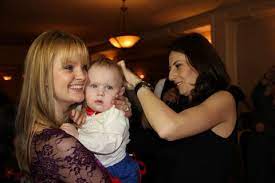 Daniel buzdugan este un actor, prezentator tv și realizator de programe radio. Vedeta Daniel Buzdugan A TÄiat MoÅ£ul Copilului Unui Actor Iesean Galerie Foto Topiasi Ro