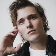 Guy Preston Bailey (@g_pbailey)