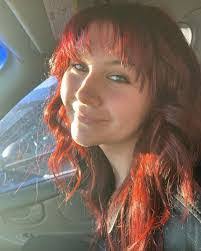 Trista Bates's Instagram, Twitter & Facebook