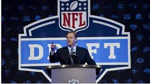 The nfl draft is also known as the player selection meeting is an event held once every year allowing all nfl teams a chance to sign successful what time is the nfl draft 2020 start? D Rysc9skpz5hm