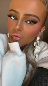 Fashion Tips for Styling Long Light Brown Hair