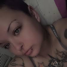 FOR RENT! To apply, direct message us or call us at 217-919-8080. 304 S  12th #1 Deposit- $525 Rent- $525 1 bed 1 bath Included: water, trash,  laundry, and off-street parking Appliances: