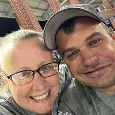 Nicole Lingerfelt's Instagram, Twitter & Facebook