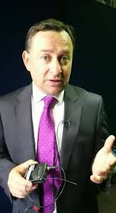 A minutos de salir al aire, el periodista Marco Antonio Cerna, conductor de  Ufronoticias, los invita a esta nueva entrega informativa. No te pierdas  las informaciones más relevantes del acontecer ...