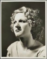 The Radio City Rockettes: New York City's Dancing Queens