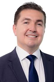 Amazon.com: 95 Octanos: La Gasolina de la Excelencia (Spanish Edition):  9789962057871: Bernal, Roberto, Murphy, David, Salom, Dr. Omar: Books