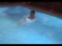 Dans La Piscine De L Alegra Le 15 Novembre Youtube