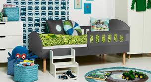 Underlig schaummatratze juniorbett, weiß, 70x160 cm um sich sicher zu fühlen, braucht dein kind einen gemütlichen schlafplatz in genau der richtigen größe. Niedliches Juniorbett Aus Mdf Mit Umrandung Kids Town Retro