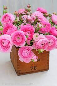 Ranunculus Ingrid Henningsson Of Spring And Summer Beautiful Flower Arrangements Flower Arrangements Summer Flower Arrangements