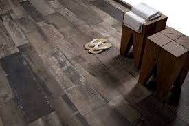 carrelage imitation parquet carreaux de ciment et pierre wood effect tiles wood tile wood tile decor