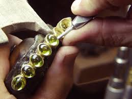This is largely due to the fact that the prong setting uses very little metal to hold the stone in place. Stone Setting Jewelry Making Setting Stones