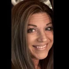 Tracy Escobar's Instagram, Twitter & Facebook