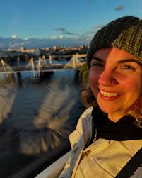 It's my lovely wife @whatthehepp 's birthday today so can we all please  take a minute to appreciate how wonderful and sweet and smart and cute she  is? 😍🥹 So happy to