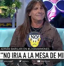 Hermano, serian a priori quienes lo incentivarían a seguir y lo apoyaban en la música. Zx7yqs9q2hvqm