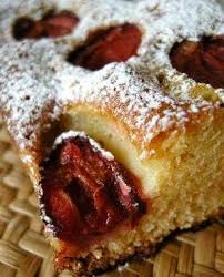Ingredients 500 Gr De Prunes 500 Gr De Farine 1 Verre De Lait 1 Sachet De Levure Du Boulanger 3 Jaunes D œ Dessert Simple Recette Polonaise Cuisine Polonaise