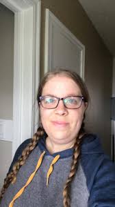 Winner of moisturizing lip gloss announced