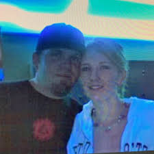 Who's kid is this? Or who's parents allowed this?