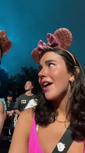 #taylorswift #disney @MackaylaBowen