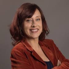 Amanda Slaughter's Instagram, Twitter & Facebook