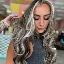 So many pretty extensions lately ✨ Thank you @katiewiththecurl for letting  us borrow your camera and @leahrosenfarb and @m.rodphotography for helping  me get the best shots 💓