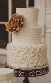 This Is What It Would Look Like If You Did The Rose Swirls On The Bottom Texture On The Top Tw Textured Wedding Cakes Wedding Cake Toppers Wedding Cake Rustic