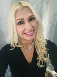 Introduction to Tamara from Fab Over 40