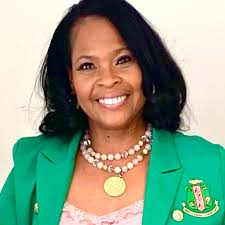 Congratulations to our Chaplin, Mrs. Cathy Hardin. The  @gwinnettcountyschools board approved the appointment of Emory Healthcare  System Vice-President for Employee Relations Cathy Hardin to be GCPS' new  Chief Human Resources Officer. We