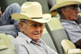 Dikes Green among legendary Gonzales cattlemen