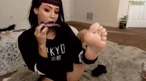 Public Bathroom Escapade - Gritty Fetish