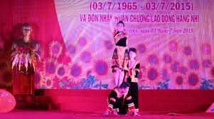 hoi-dien-van-nghe-50-ngay-truyen-thong-don-nhan-huan-chuon…