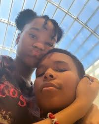 Damien Glenn's Instagram, Twitter & Facebook