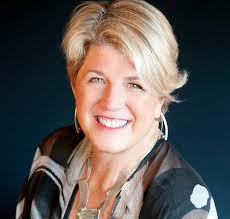 A Higher Bid: How to Transform Special Event Fundraising with Strategic  Auctions (Afp Fund Development): Kingston, Kathy: 9781119017875:  Amazon.com: Books