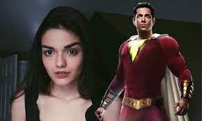 ¡siempre una noticia positiva para empezar el día!para que sean como sean estas 24 horas los aficionados al cine, cómics, series, superheroes, manga, temas. En Un Papel Importante Rachel Zegler Se Une Al Elenco De Shazam 2