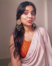 Agnieszka Bobek pushes boundaries with a daring Thai