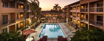 Places To Stay Eat In Fort Myers Courtyard By Marriott