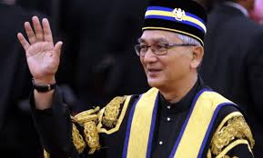 Persidangan dewan rakyat, hari ini, kecoh apabila beberapa ahli parlimen pembangkang mempersoalkan usul pengosongan. Dialog Rakyat Tukar Speaker Dewan Rakyat Keputusan Berprinsip Wan Ahmad