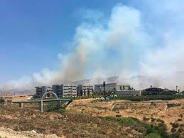Alrededor de las 9:40 de la mañana se emitió la orden de evacuación para todo el personal de la uabc campus valle de las palmas. Incendio En Valle De Las Palmas Provoca Evacuacion De Estudiantes De Uabc Veraz Informa