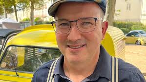 Patrice, conducteur de la plus belle Citroën 2 CV