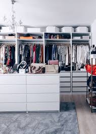 Ankleideraum Planen Einrichten Und Gestalten Ankleidezimmer Ideen Begehbarer Kleiderschrank Ikea Pax Planen Closet Layout Dressing Room Design Closet Decor