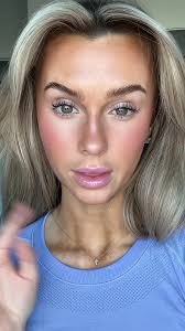 Quintessential No Makeup Makeup Routine for Glowing Skin