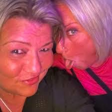 Adele Beasley's Instagram, Twitter & Facebook