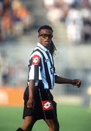 Edgar davids (エドガー・ダーヴィッツ, edogā dāvittsu) is a midfielder from netherlands who plays for juventus. 12 Edgar Davids Ideas Street Soccer Edgar Davids Soccer Players