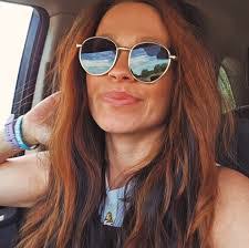 Jasmine Stapleton's Instagram, Twitter & Facebook