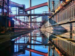 The zucchini soup was some of the nicest my friend had every eaten, and it certainly warmed you up after a day in the freezing grey rain exploring essen's industrial heritage. á… Die Kokerei Cafe Restaurant Industrielocation Essen