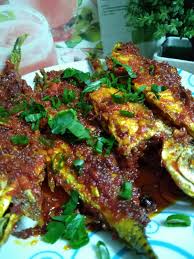 Resepi ini dikongsikan oleh tengku roselyza raja muhammad di laman facebook. Namakucella Sambal Ikan Cencaru