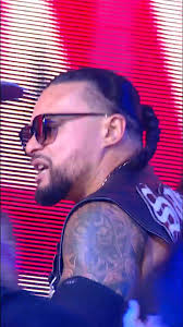 WALTER lenkt Ilja Dragunov ab (WWE NXT, 10.8.21)