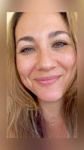 Ashley Squires's Instagram, Twitter & Facebook